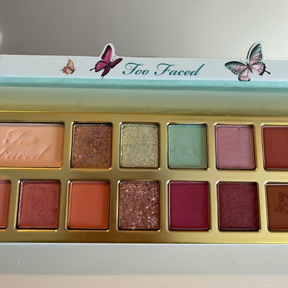 TOO FACED TOO FEMME EYESHADOW PALETTE 🦋 - Picture 4 of 6